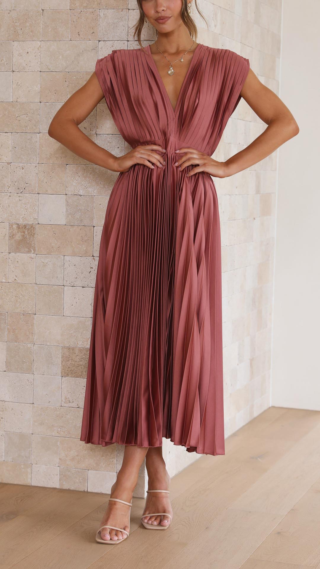 Laura - Casual Elegance with Tie Back Woman's Maxi Dress