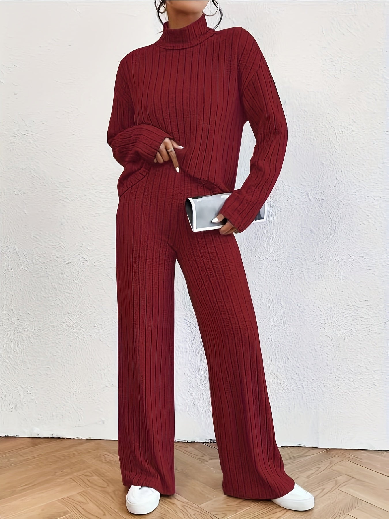 Willow - Effortless Wide-Leg Style Woman's Tracksuit