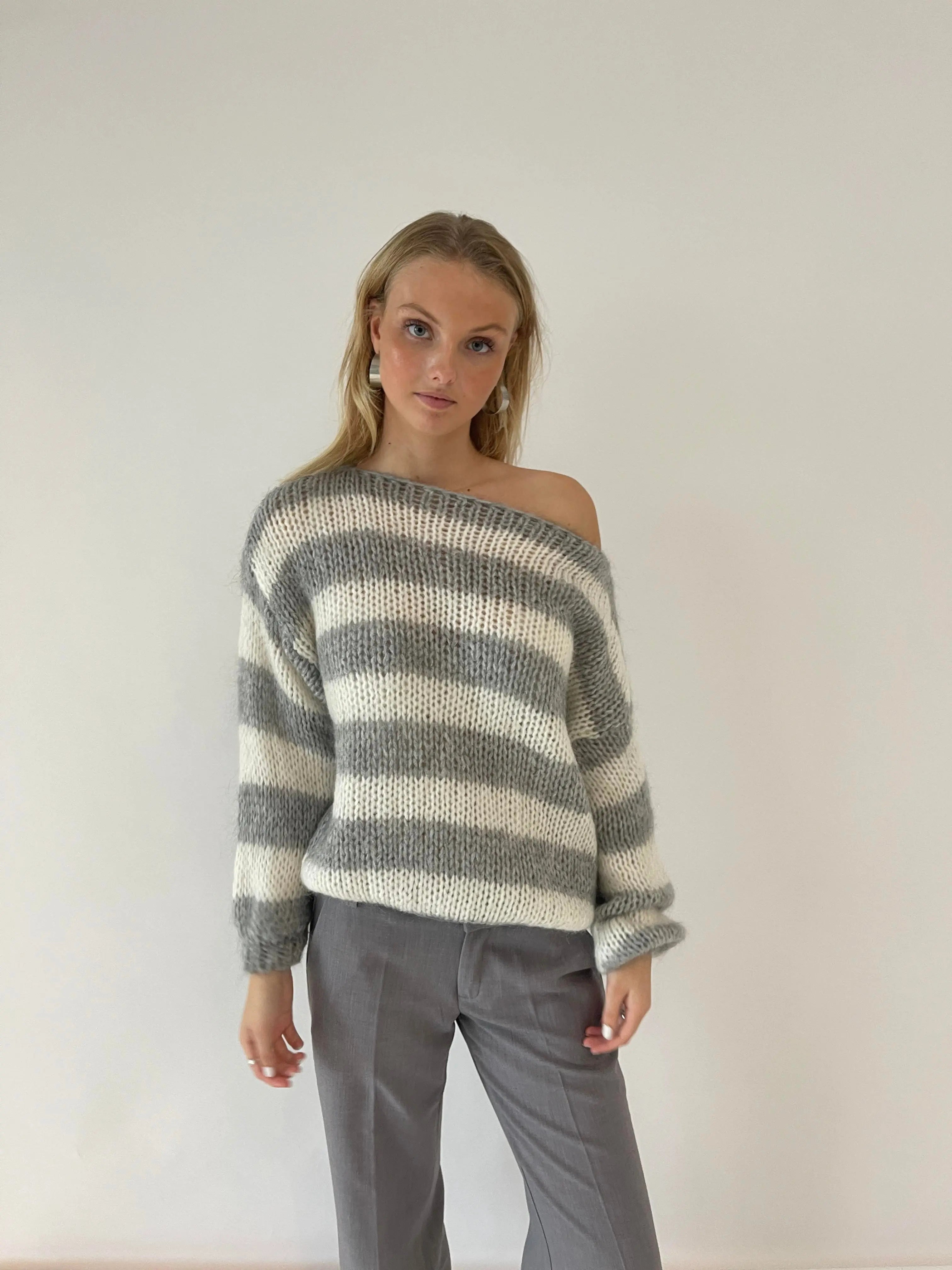 LIVY - Cozy Chic Knit Sweater for Effortless Style Dreamardi