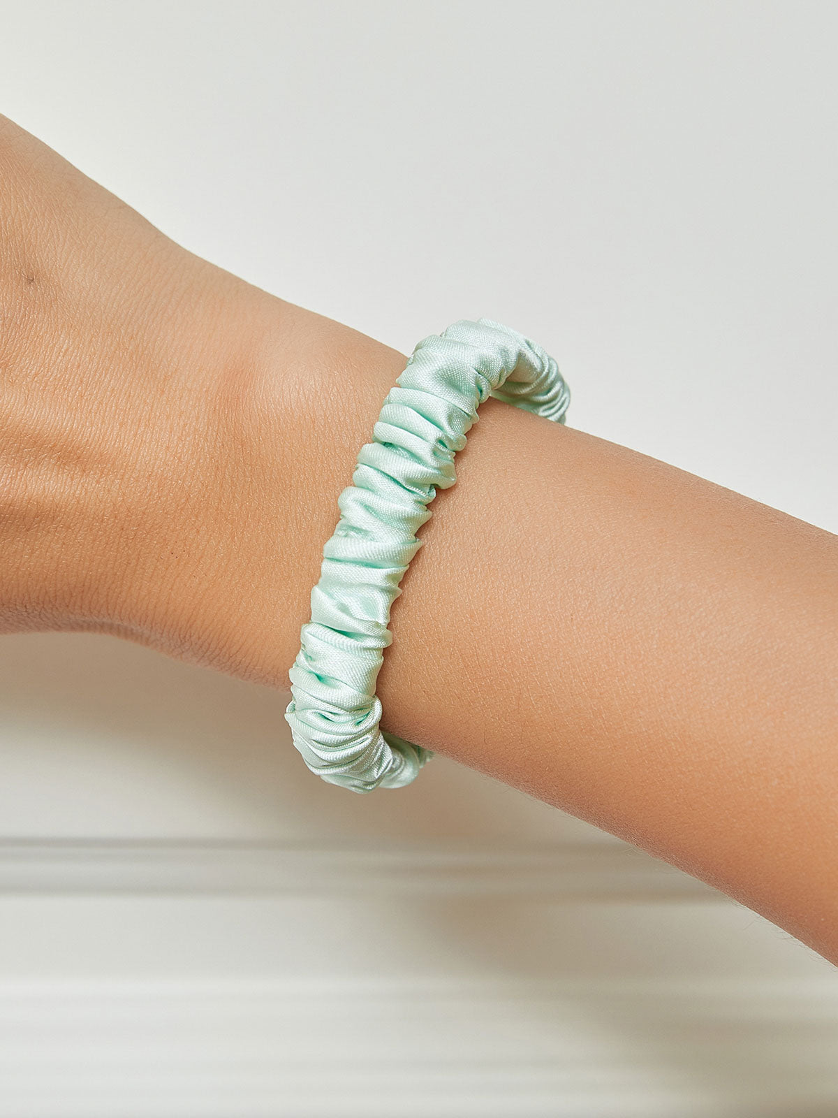 Zijdezachte magere scrunchie Dreamardi
