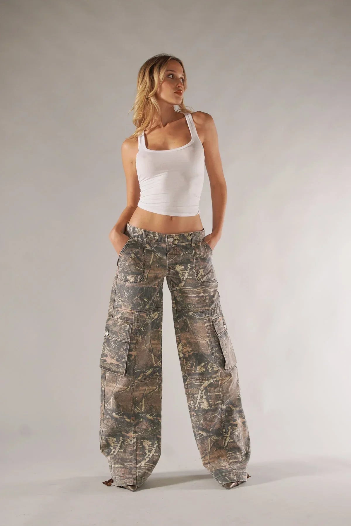 Unity - Trendy Relaxed Fit Women's Cargo Pants