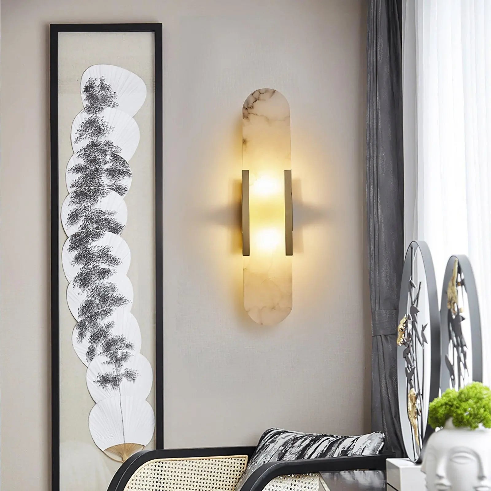 AlabasterGlow | Elegante Wandleuchte met Messing Accenten Dreamardi