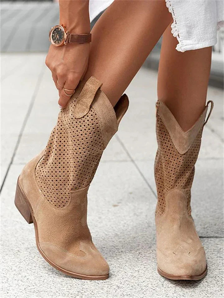 Xena - Classic White Rodeo Women's Boots