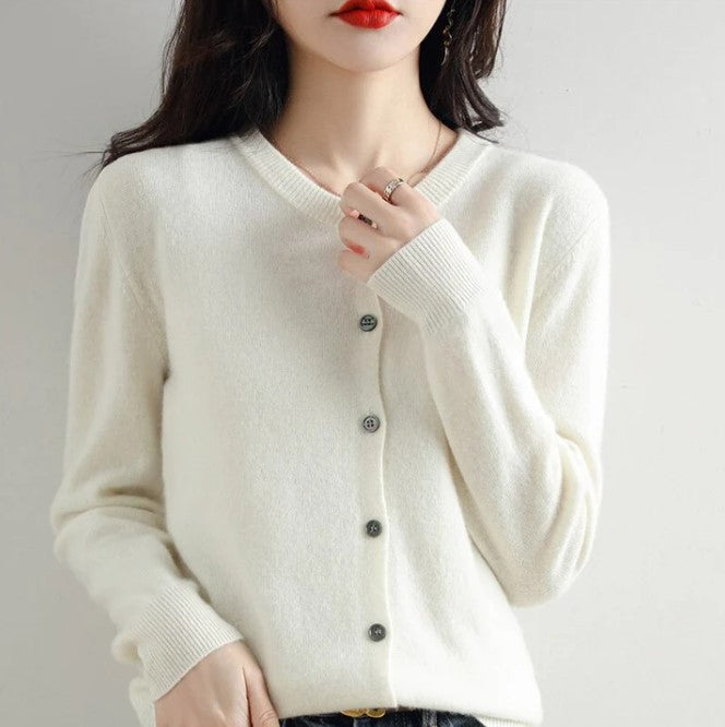 Quinby – Lightweight Breezy Woman's Cardigan