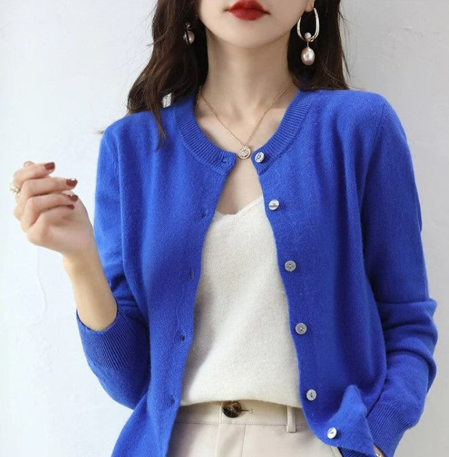 Quinby – Lightweight Breezy Woman's Cardigan
