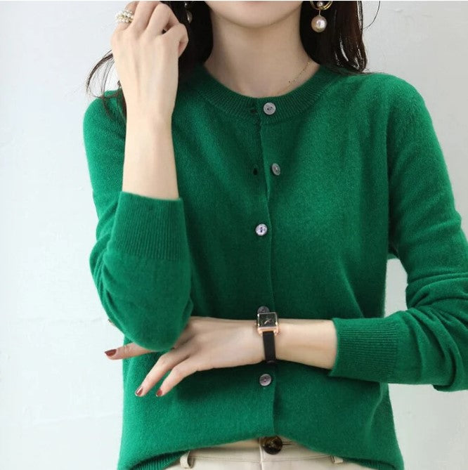 Quinby – Lightweight Breezy Woman's Cardigan