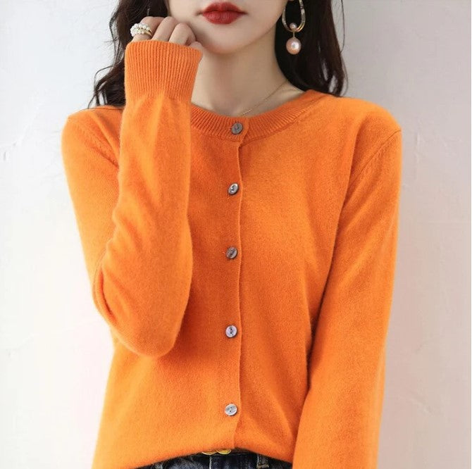 Quinby – Lightweight Breezy Woman's Cardigan