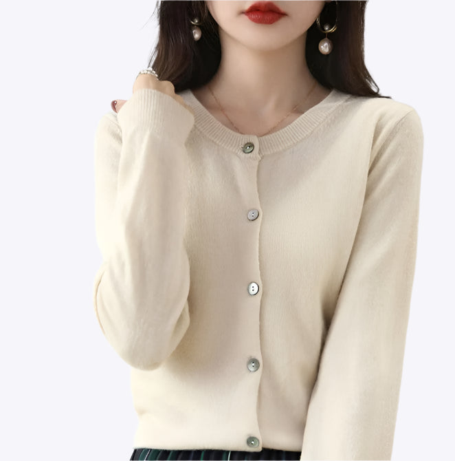 Quinby – Lightweight Breezy Woman's Cardigan