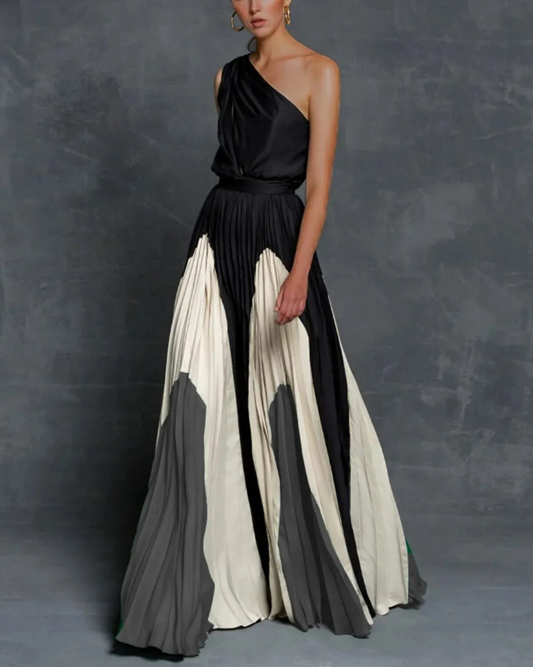Elizabeth - Stylish Busted Strap Woman's Maxi Dress