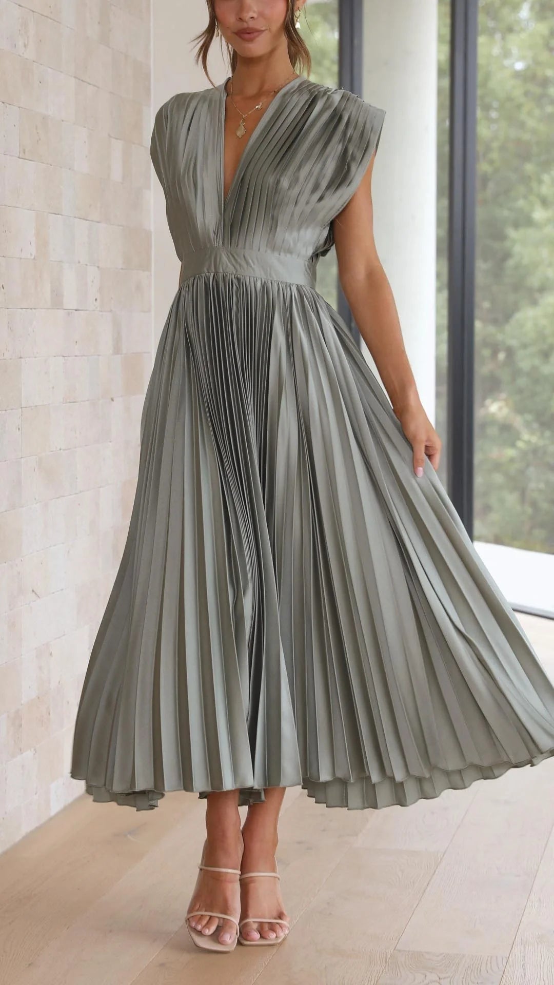 Laura - Casual Elegance with Tie Back Woman's Maxi Dress