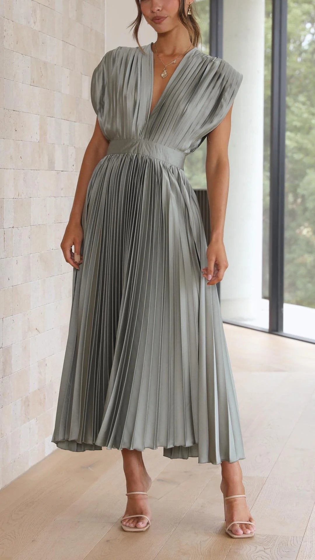 Laura - Casual Elegance with Tie Back Woman's Maxi Dress