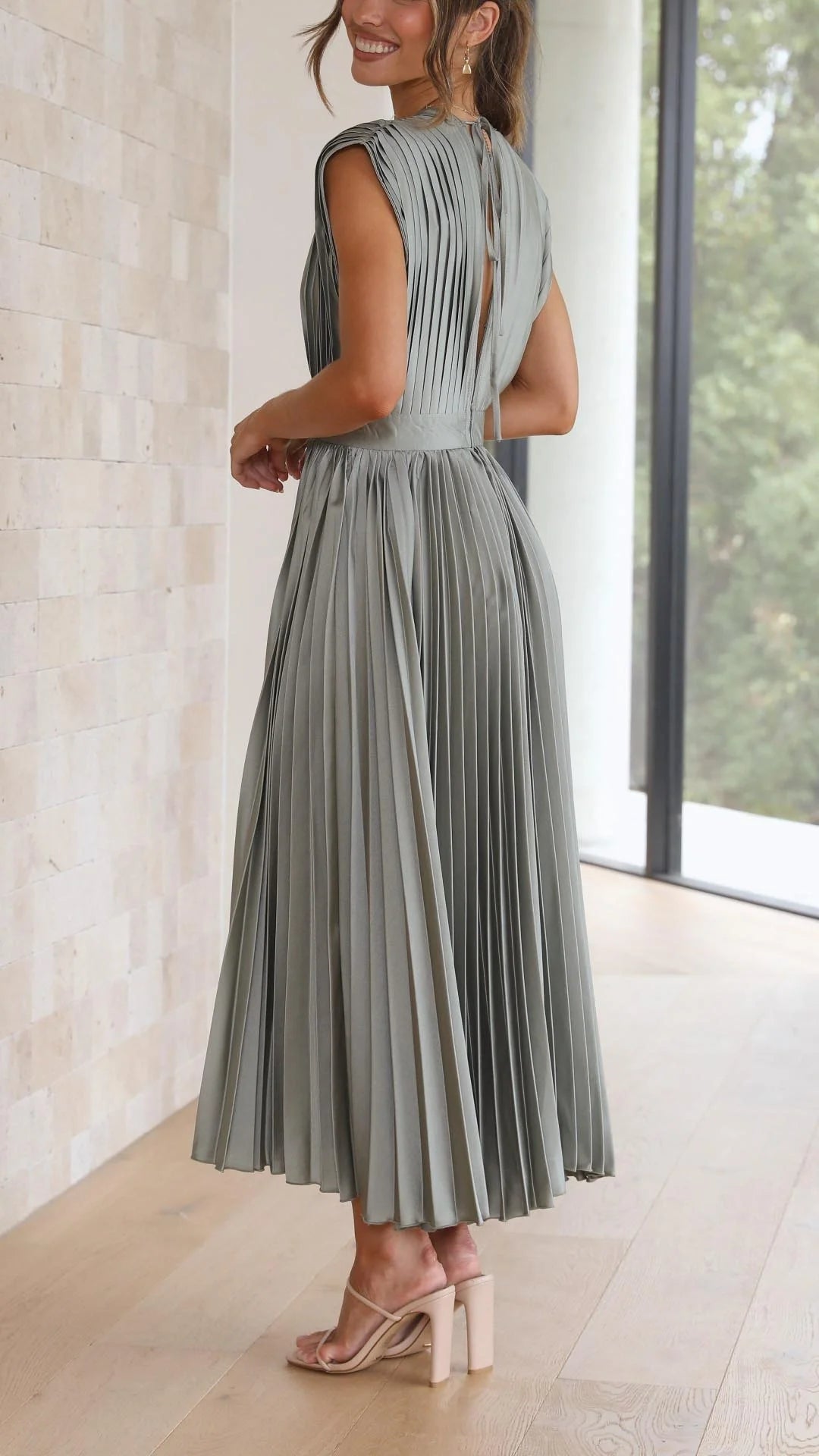 Laura - Casual Elegance with Tie Back Woman's Maxi Dress