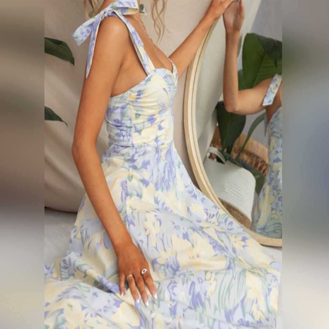 Gretchen - Elegant Flowing Design Woman's Midi Dress