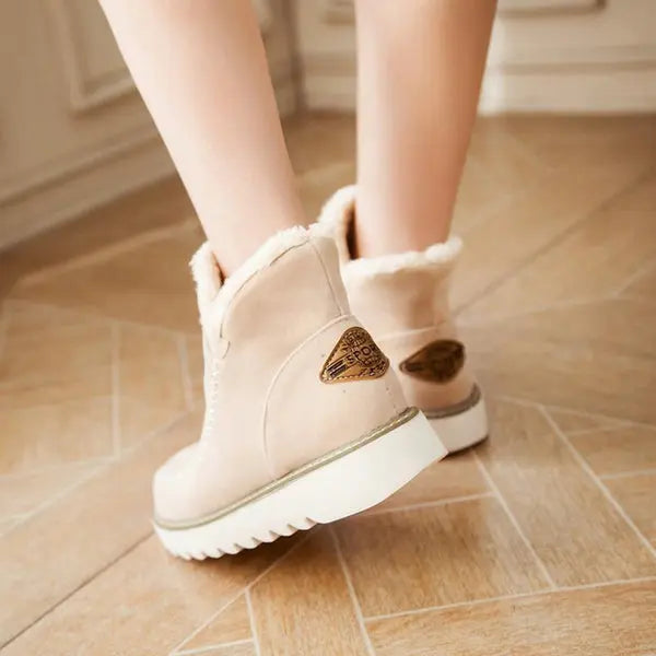Blanche - Fashionable Winter Ready Woman's Boots Dreamardi